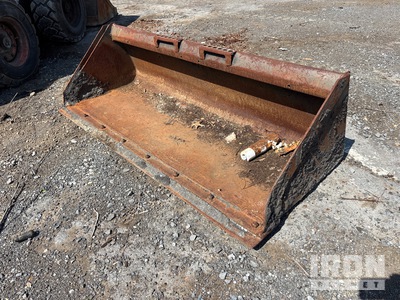 72 in General Purpose Skid Steer Bucket
