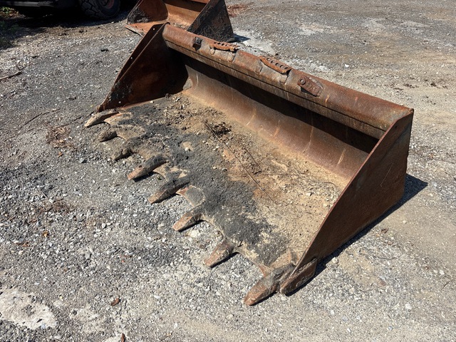 Bobcat 80 in General Purpose Skid Steer Bucket Bobcat 80 in General Purpose Skid Steer Bucket