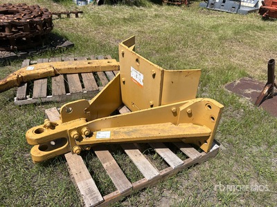 Crawler Tractor Drawbar - Fits Cat D7