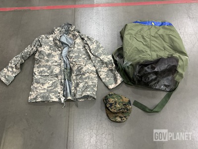 (22) Parkas, (31) MARPAT Garrison Covers & (40) Duffel Bags