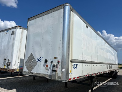 2014 Vanguard 53 ft x 102 in T/A Van Trailer