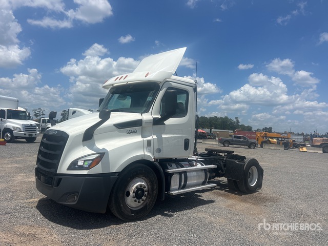 2019 Freightliner Cascadia 116 4x2 S/A Day Cab Truck Tractor