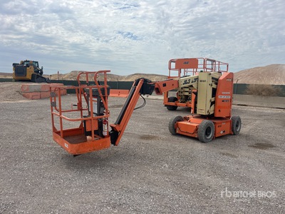 2015 JLG E300 AJP 2WD Electric رافعة بذراع