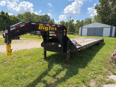 2025 (unverified) Big Tex 22GN-40D5A-MRBK T/A Gooseneck Equipment Trailer