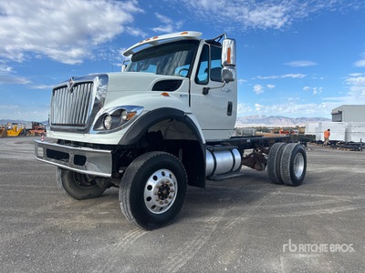2013 International 7400 4x4 S/A Day Cab Truck Tractor