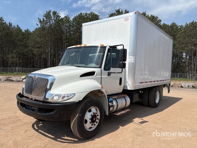 2017 International 4300 SBA 4x2 Van Truck