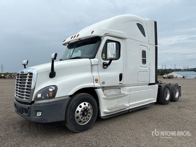 2015 Freightliner Cascadia 125 6x4 T/A Sleeper Truck Tractor