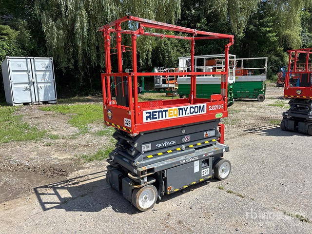 2024 Skyjack SJ3219E Electric Scissor Lift