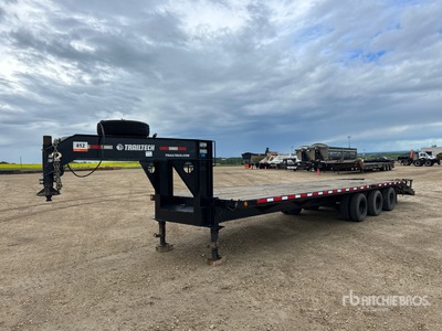 2014 Trailtech TD 310 32 ft Tri/A Gooseneck Plant Trailer