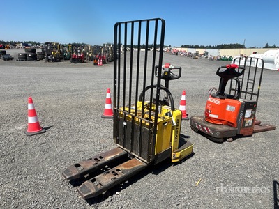 2014 Hyster B60Z 6000 lb Electric Pallet Jack