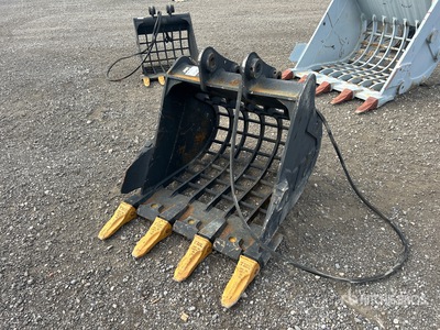 35 in Excavator Screening Bucket