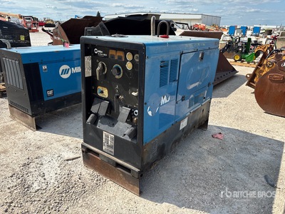2009 Miller Big Blue 400D 400 A Multi-Process Engine Driven Welder