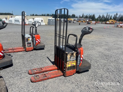 Toyota 8HBE30 6000 lb Electric رافعة الباليت