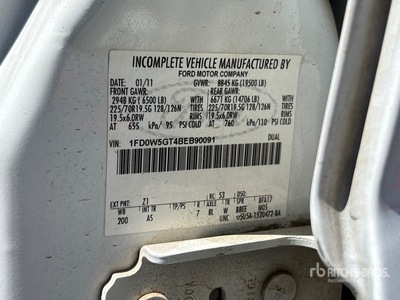 2011 Ford F-550 XL 4x2 Crew Cab Service Truck