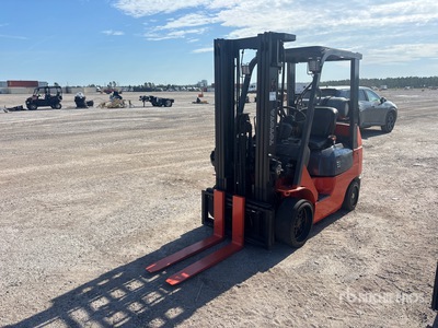 2001 Toyota 7FGCU25 4250 lb Cushion Tire Forklift