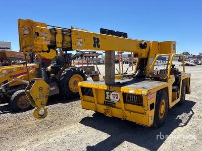 2005 Broderson IC-80-3G 18000 lb 4x2 Grúa de plataforma
