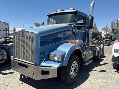 2012 Kenworth T800 6x4 Ciągnik siodłowy T/A z kabiną dzienną