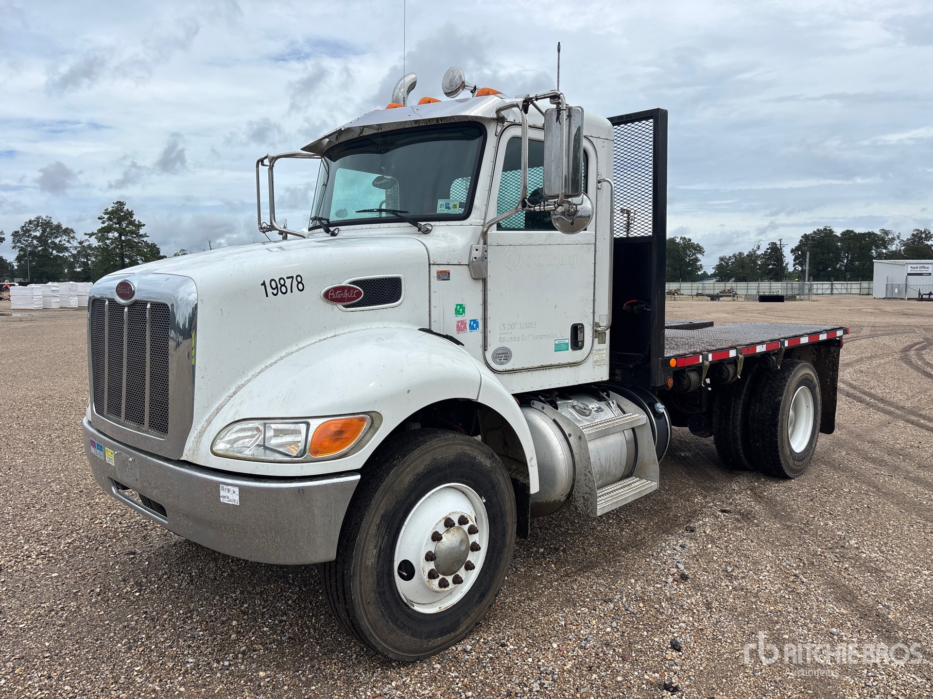 2019 Peterbilt 337 4x2 Flatbed Truck
