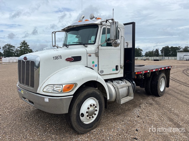 2019 Peterbilt 337 4x2 Flatbed Truck