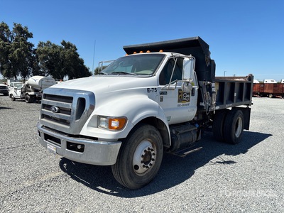 2012 Ford F-750 4x2 S/A Dump Truck