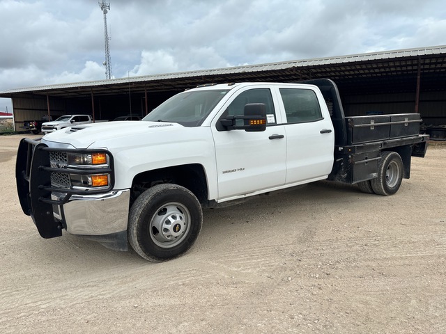 2019 Chevrolet 3500 HD 4x2 Crew Cab Flatbed Truck