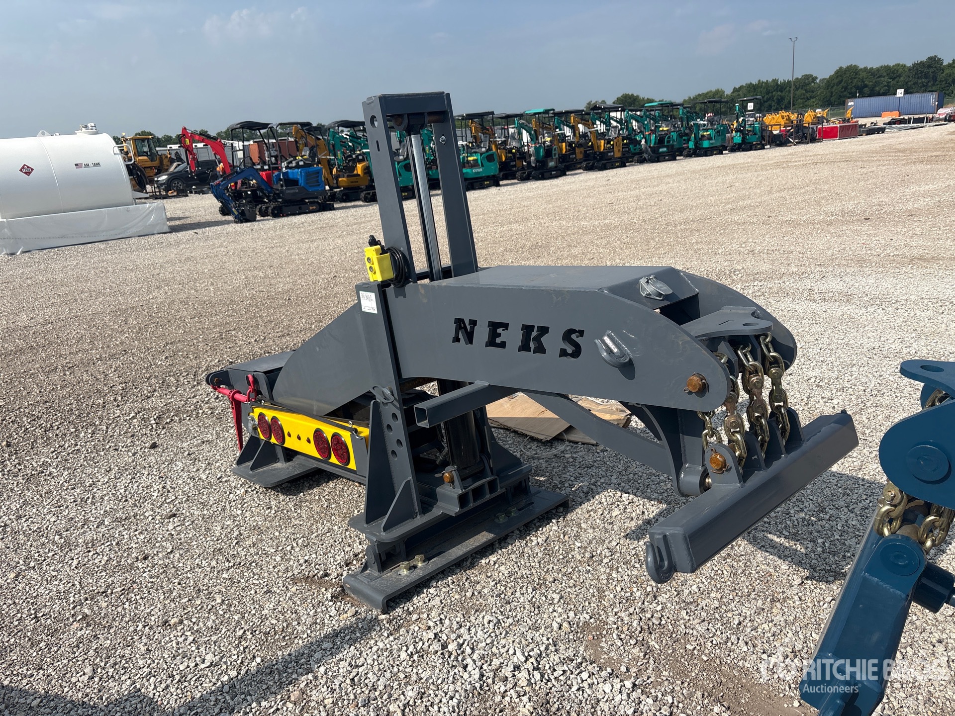 2026 Neks Hydraulic Fifth Wheel Wrecker Attachment (Unused)
