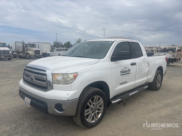2013 Toyota Tundra 4x2 Crew Cab Pickup