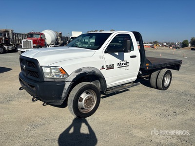 2015 Ram 4500 4x2 Flatbed Truck