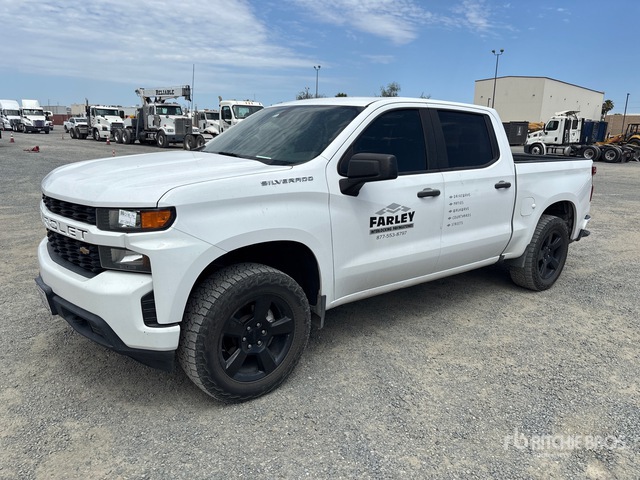 2019 Chevrolet Silverado 1500 Custom 4x2 Crew Cab Pickup
