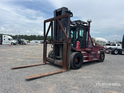 2012 Taylor TXH300L 27000 lb Pneumatic Tire Heftruck