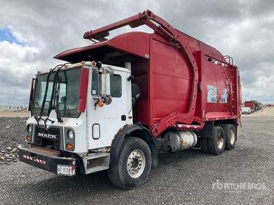 2008 Mack 6x4 Front Loader Waste Collection Truck