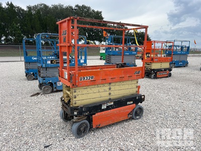 2017 JLG 1932R Electric Scissor Lift