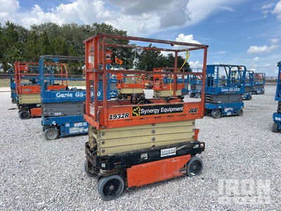2018 JLG 1932R Electric Scissor Lift