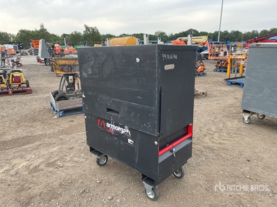 Armorgard Tuffbank 1100 mm Tool Cabinet