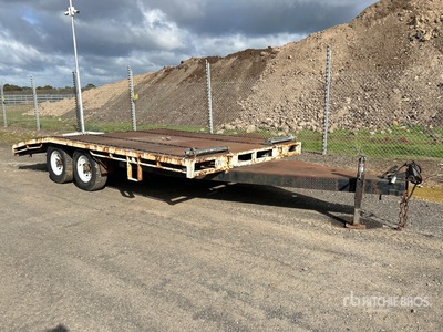 2003 PHWS 4.8 m Bogie/A Equipment Trailer