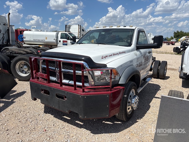 2016 Ram 5500 4x2 Cab and Chassis