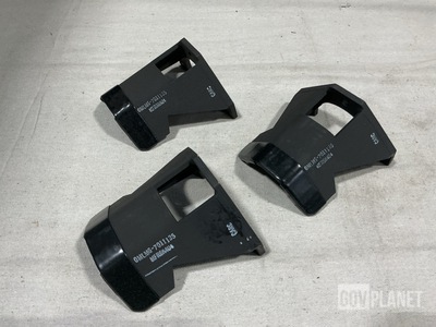 (5) 7011135 Access Covers