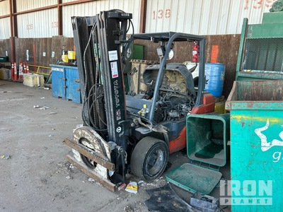 Toyota 8FGU30 4850 lb Pneumatic Tire Forklift (Inoperable)