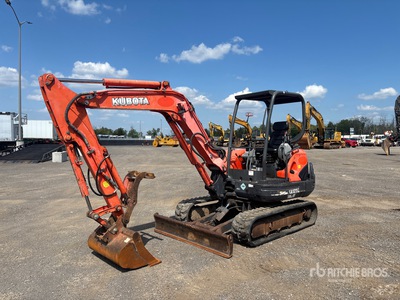 2011 Kubota KX121-3 حفارة صغيرة