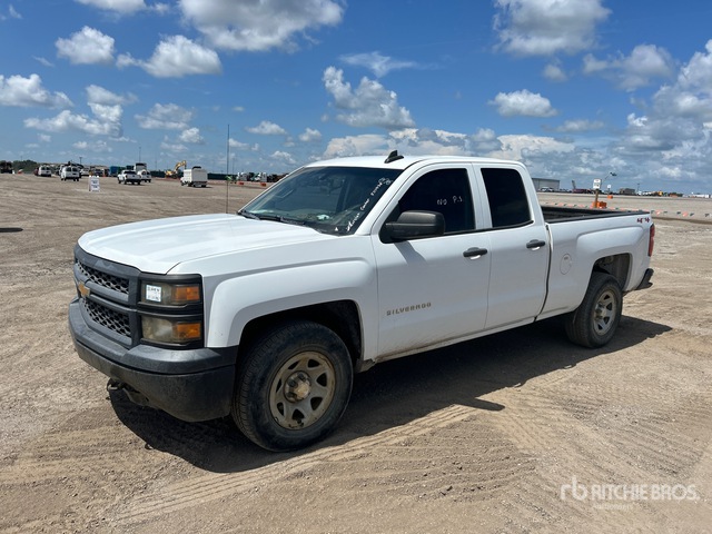2015 Chevrolet Silverado 1500 4x4 Crew Cab Pickup
