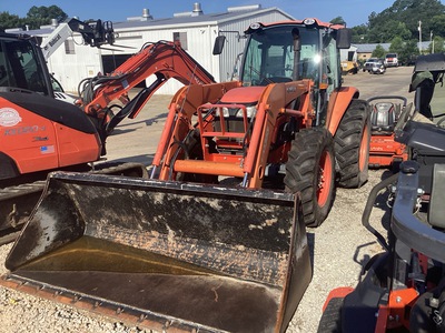 Kubota M9960HDC12 4WD Utility Tractor (Inoperable)