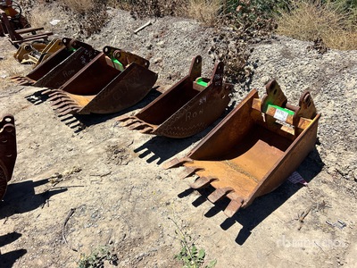 Quantity of (4) Backhoe Rear Bucket - Fits Case 580M, Super M