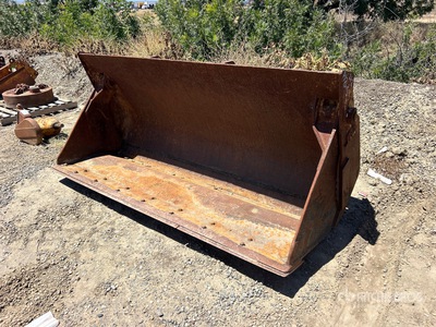 JRB 100 in Multi-Purpose Wheel Loader Bucket