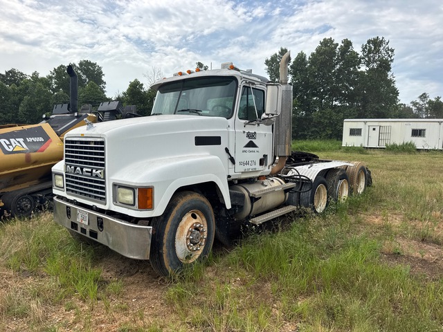 2002 Mack CH613 8x4 Tri/A Day Cab Truck Tractor