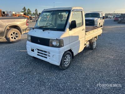 Mitsubishi LE U62T HNSE 2 4x2 Utility Vehicle