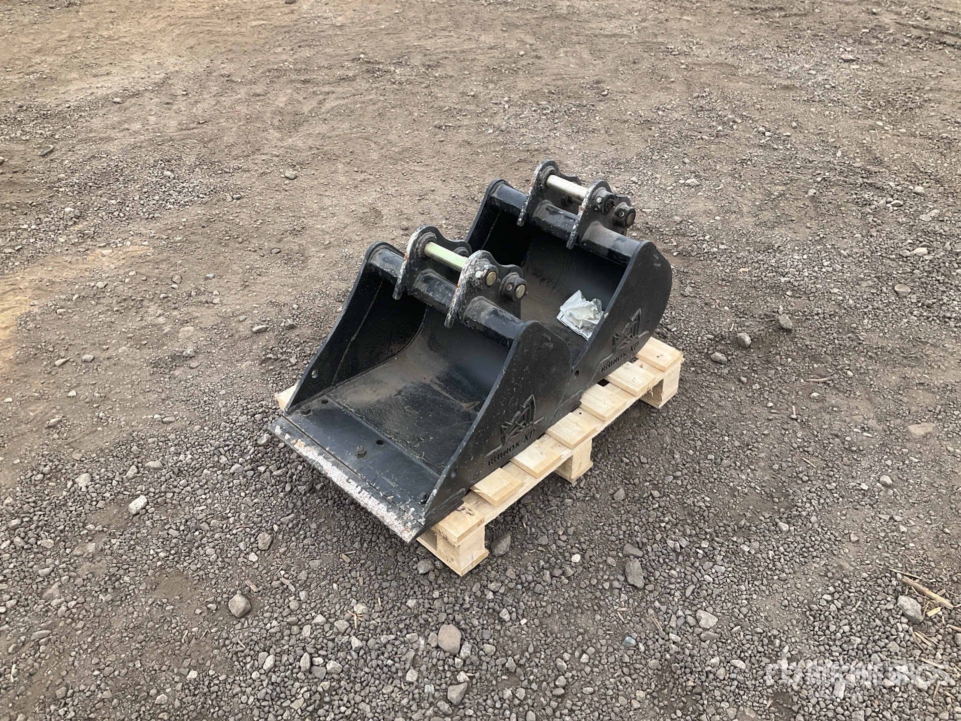 Quantity of (2) Rhinox 450 mm Digging Excavator Bucket (Unused)