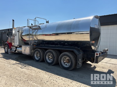 2013 Kenworth T800 Diamond 8x6 Sleeper Water Truck