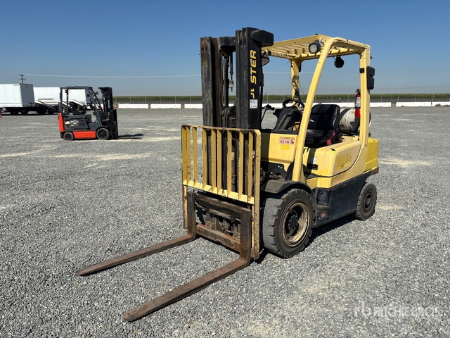 2016 Hyster H50FT 4600 lb Pneumatic Tire Forklift