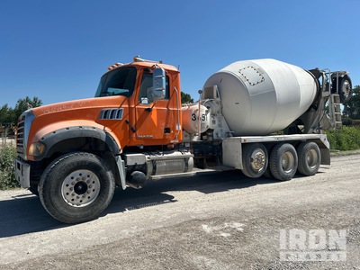 2009 Mack GU713 10x4 Mixer Truck