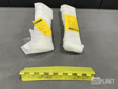 (3) Qualitech-Aerospace 160D412023-28 Aircraft Door Hinges